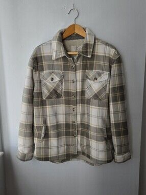 Sage Collective Womens LG Cozy Plaid Button-Up Shacket Jacket Sherpa Cream Olive